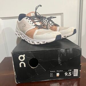 On Running Women’s Athletic Shoes in White and Orange